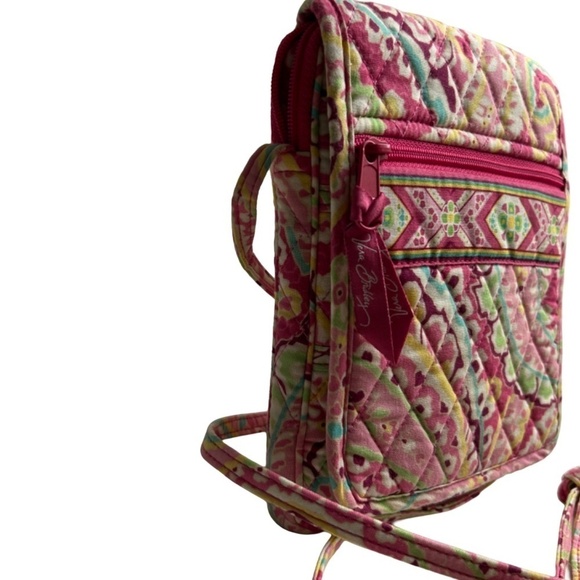 Vera Bradley Perfect Crossbody Small Size Fits iPhone 15+ - Picture 2 of 11